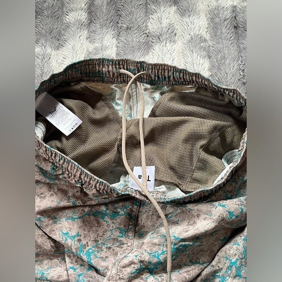 Tna Aritzia Abel 5" Short Water-repellent Shorts Size Medium - Picture 13 of 13